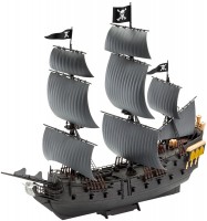 Model Building Kit Revell Black Pearl (1:150) 