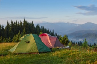 How to effectively store and maintain a tent?